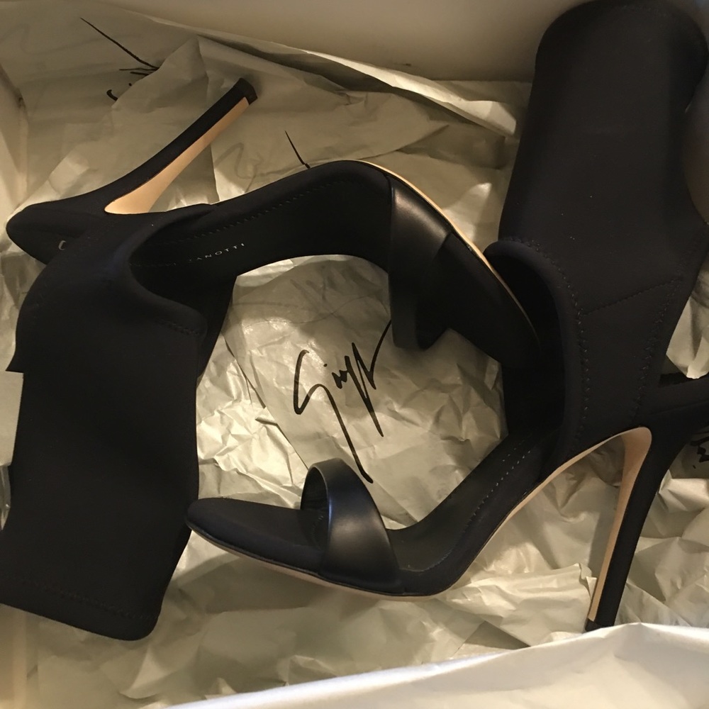 Sandals designer authentic